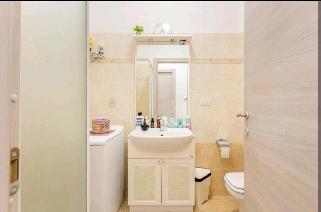 Camera Privata Nell'Appartamento In Zona Residenziale Con 2 Piscine ราปาลโล ภายนอก รูปภาพ