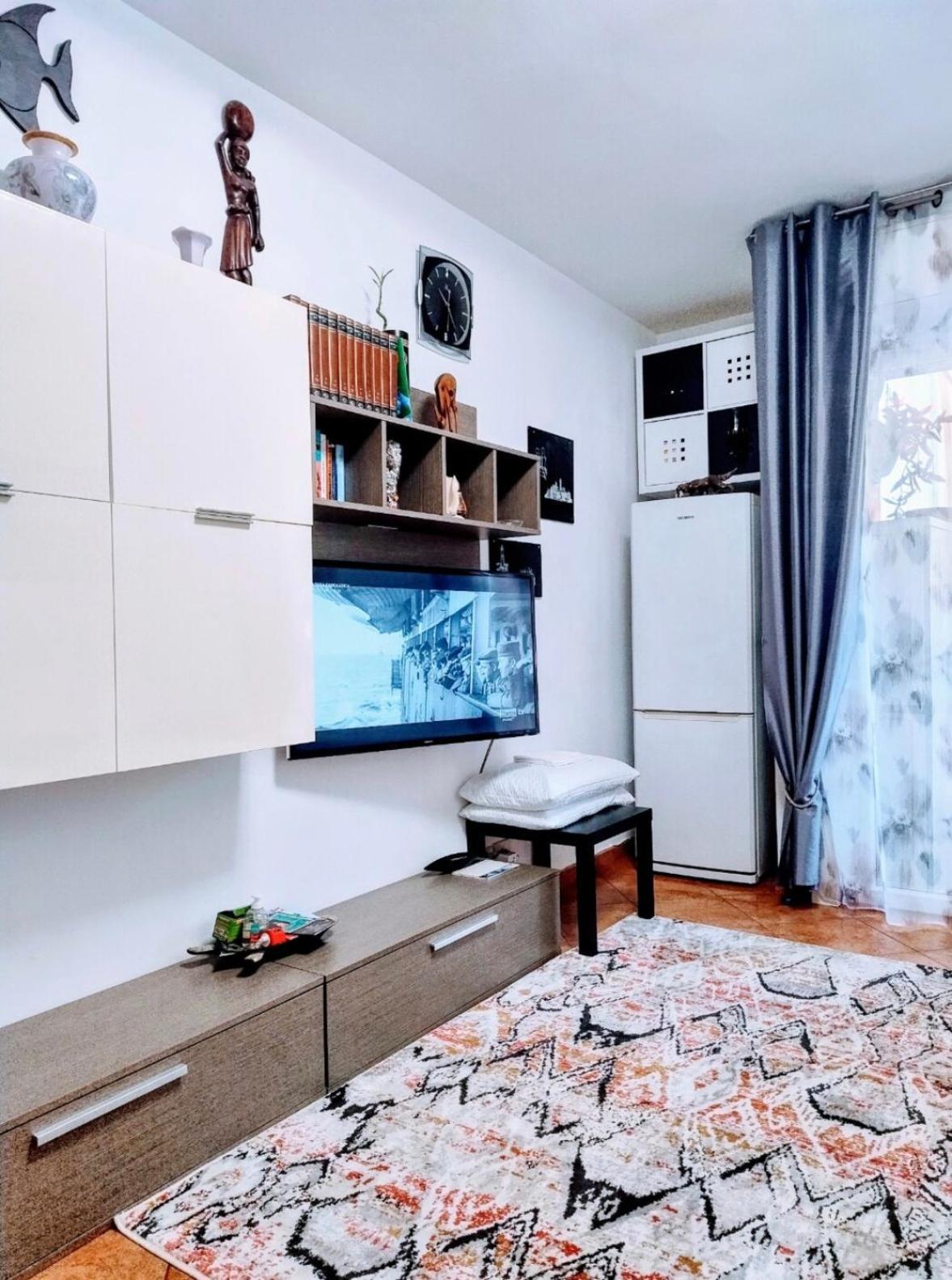 Camera Privata Nell'Appartamento In Zona Residenziale Con 2 Piscine ราปาลโล ภายนอก รูปภาพ